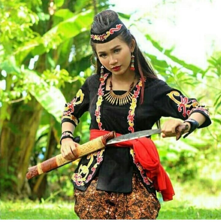 &#91;COC Kalimantan Tengah&#93; Mandau, Senjata Khas Suku Dayak Kalimantan Tengah