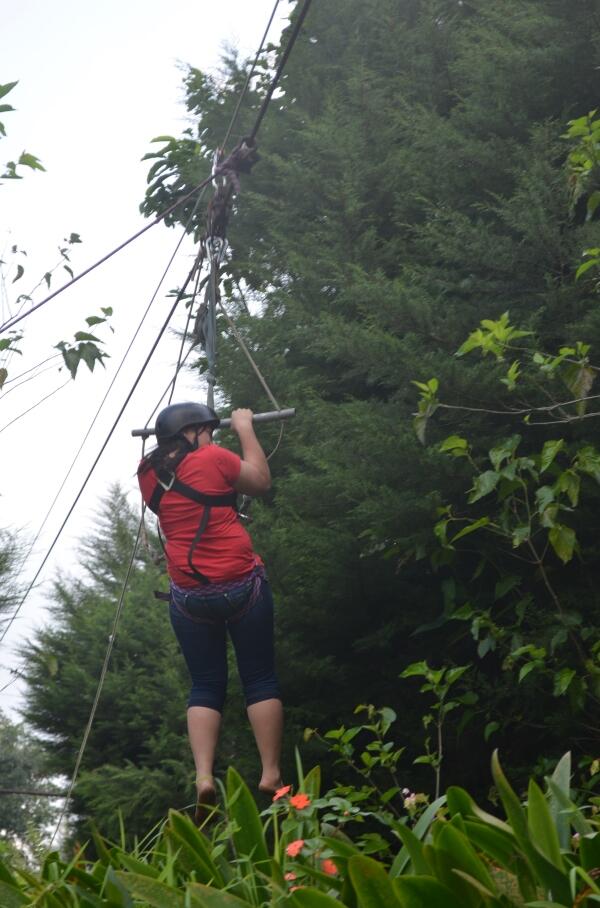 Latahnya Gak Ada Akhlak, Kesurupan dari Puncak Sampai Jakarta!