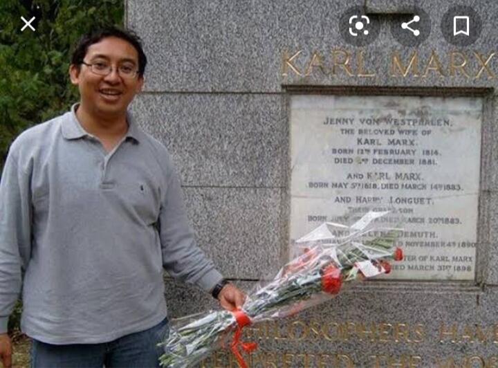 Fadli Zon: Jokowi Janjikan Vaksin Merah Putih, Kok Jadi Vaksin Palu Arit?