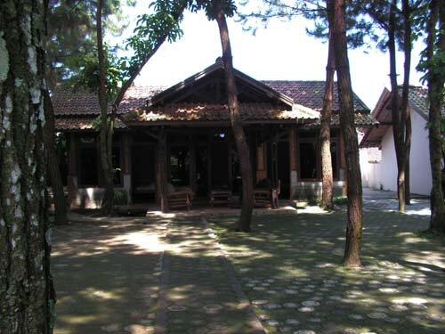 Transit di Kamar Tempat Bunuh Diri Mahasiswi