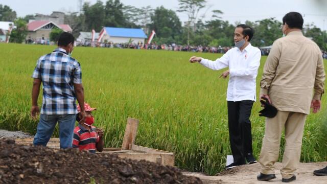 Prabowo: Untuk Apa Menara Apartemen Real Estate Kalau Rakyat Tak Bisa Makan