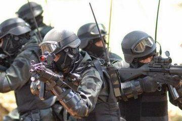AK-47 yang Dibawanya Seakan Tak Berguna, Prajurit Kopassus Ketakutan Setengah Mati ..