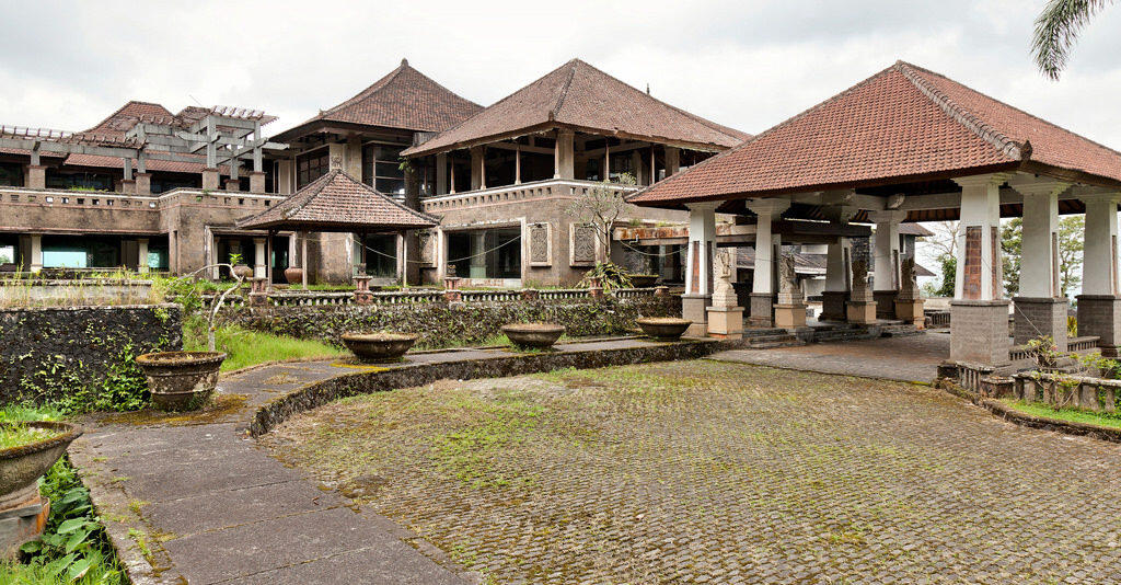 &#91;Coc Reg. Bali&#93; Menengok Nuansa Seram Dibalik Kemegahan Hotel P.I Bedugul