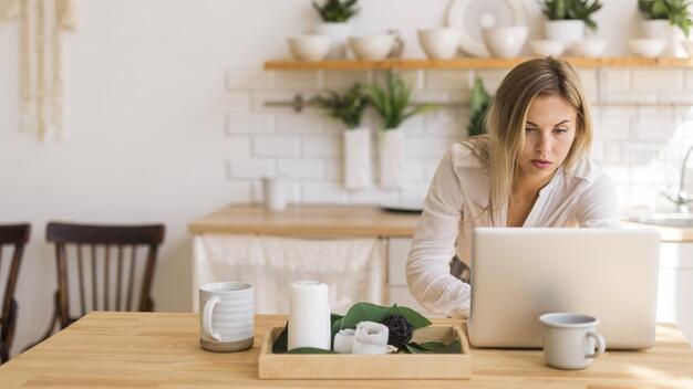 3 Tips Tangani Stress Kerja Karena Work From Home