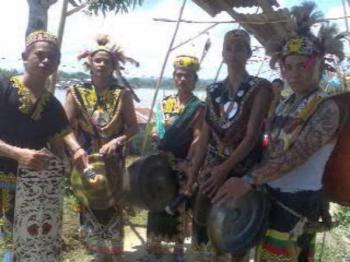 &#91;Coc Reg. KalTim&#93; 7 Tradisi Unik Masyarakat Dayak Di KalTim