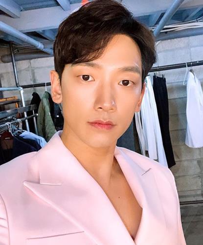 Rain akan Segera Comeback dengan Format Duo!