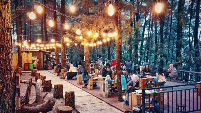 Nih Daftar Tempat Wisata yang Bisa Dijangkau Tanpa Naik Pesawat