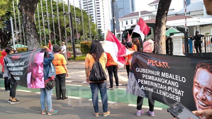 Puluhan Orang Demo Tuntut Anies Baswedan Turun: Tidak Mensejahterakan Rakyat