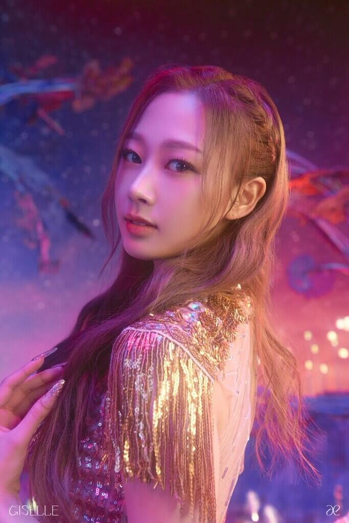 Giselle Aespa Ketahuan Jadi 'Anak Gaul' di Sekolah Gegara Foto Predebutnya Bocor