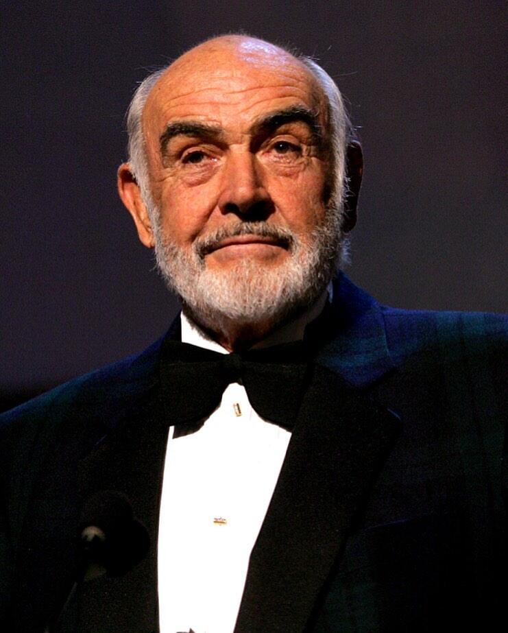 James Bond Tutup Usia