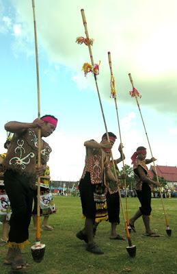 &#91;Coc Reg. KalTeng&#93; Tangkurung, Alat Musik Etnik yang Tiada Duanya