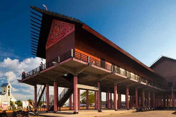 &#91;Coc Reg. KalBar&#93; Mengenal Kalimantan Barat Lebih Dekat Melalui Keunikan Rumah Adat