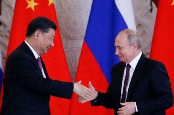 Xi Jinping Senang Jika Trump Terpilih Lagi 'Bagaikan Santa Klaus, Selalu Beri Hadiah'