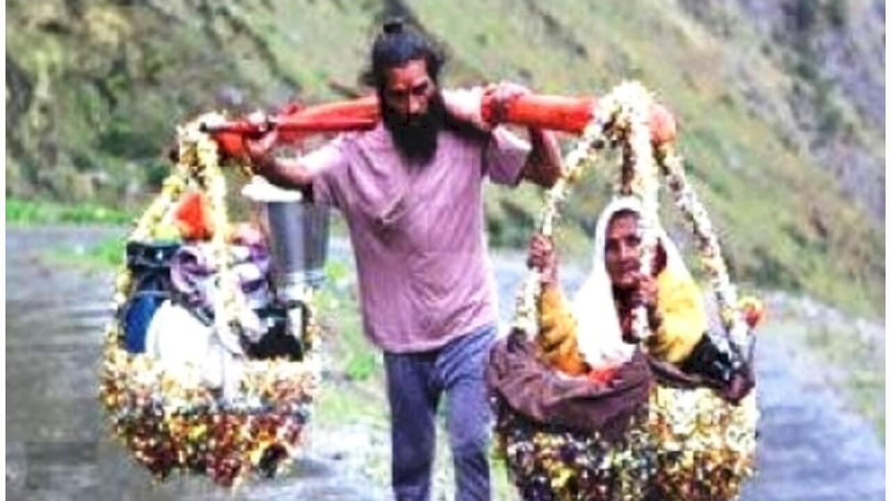 Di India Ada Ritual Durhaka Yang Membunuh Orang Tua Dan Lansia, Serem guys!