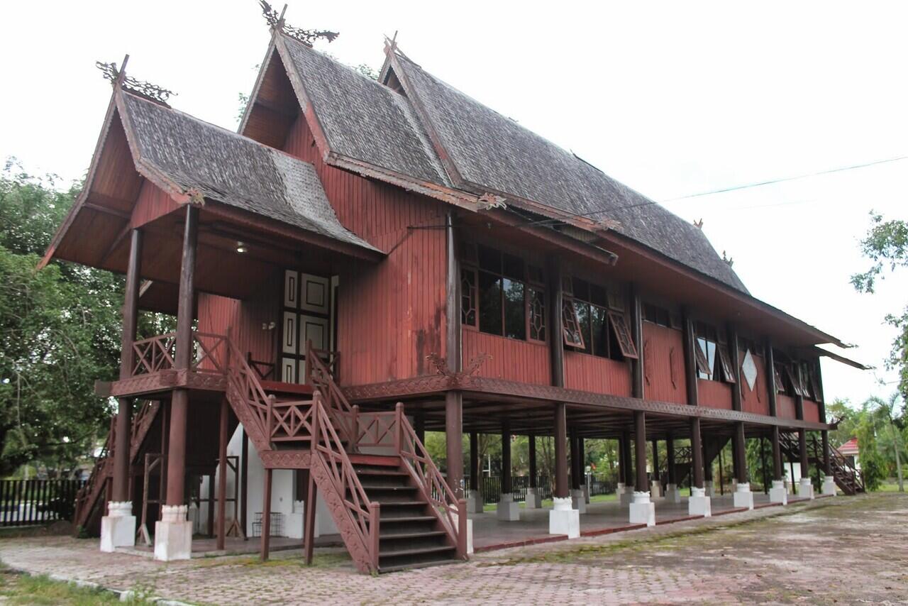 &#91;Coc Reg. KalTim&#93; Mengenal 5 Rumah Adat dari Berbagai Suku di Kalimantan Timur! 