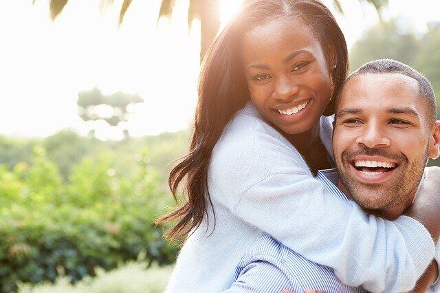 Puisi Cinta Romantis | Bertemu Yang Tepat