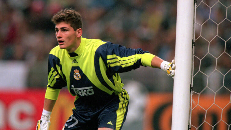 5 Kiper Debutan Termuda Sepanjang Sejarah Liga Champions