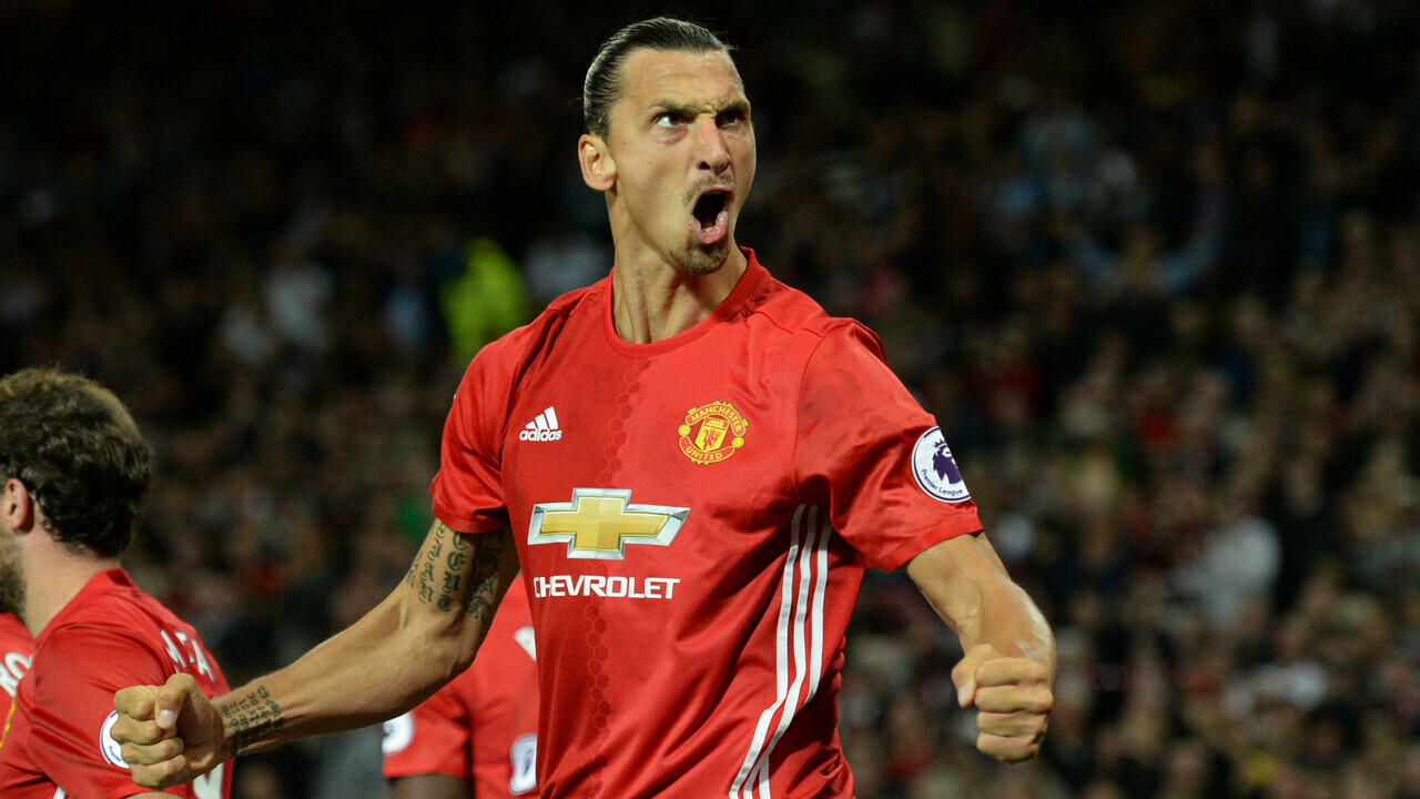 Tua-tua Keladi, Siapa Lebih Baik di Manchester United: Zlatan atau Cavani?