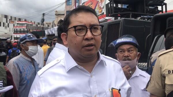 Fadli Zon Sarankan Mahfud MD Ikut Jemput Habib Rizieq