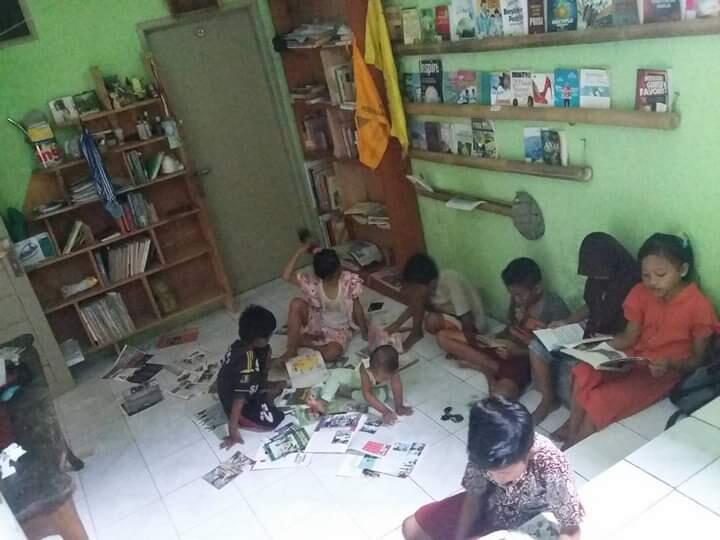 Mengenal Sosok Edi Ramli, Founder Saung Aksara Sindangbarang Penebar Virus Literasi