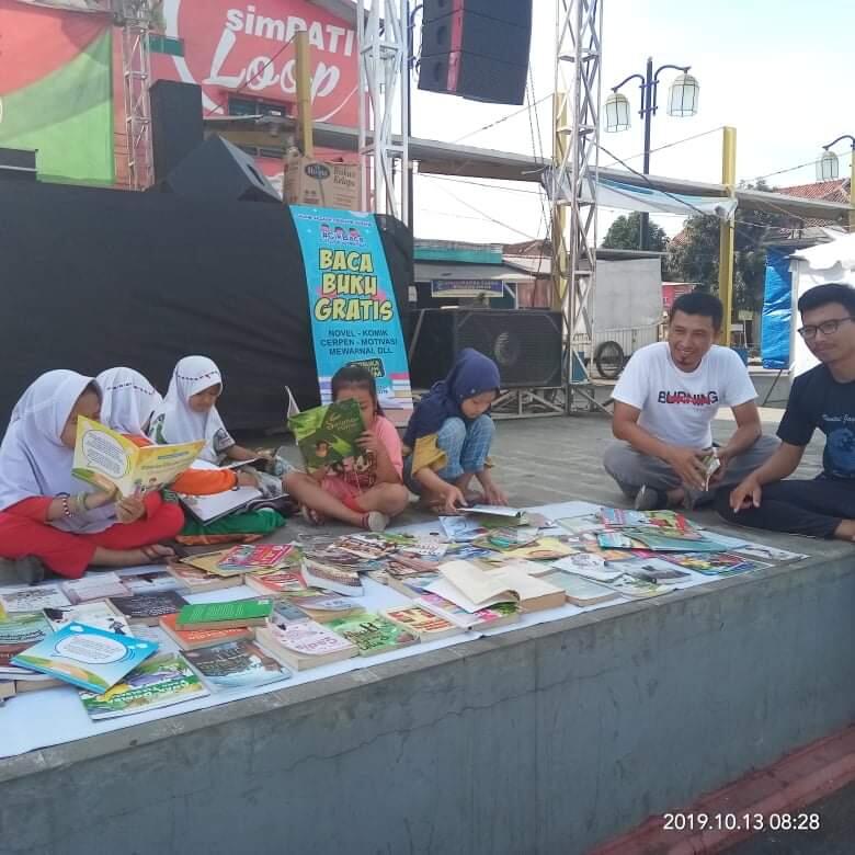 Mengenal Sosok Edi Ramli, Founder Saung Aksara Sindangbarang Penebar Virus Literasi