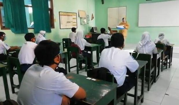 Ratusan Siswa di Kota Madiun Ikuti Pembelajaran Tatap Muka, Bagaimana Keadaannya? 