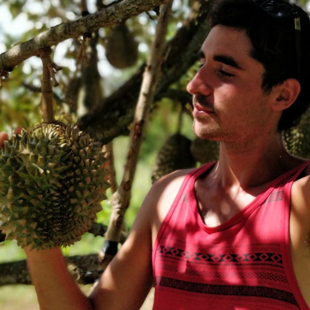 Petualangan Pablo Salvatierra, Si Pecandu Buah-Buahan Asal Argentina