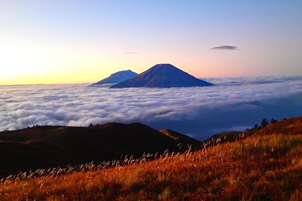 LAGI VIRAL!! Inilah 7 Destinasi Wisata Alam Tercantik di Dieng.