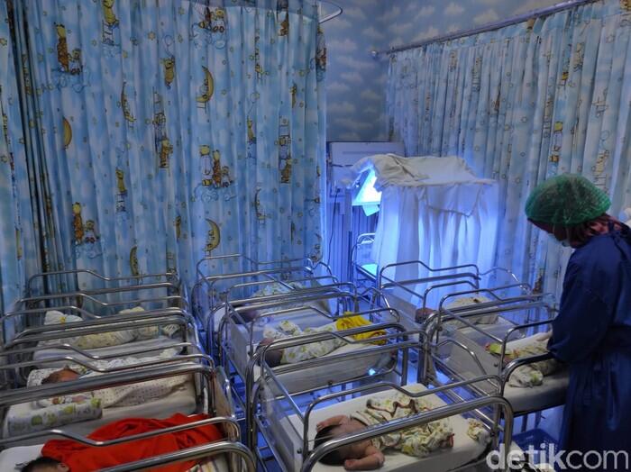 Menggemaskan, 9 Bayi di Surabaya Lahir Pada Tanggal Cantik 11-11