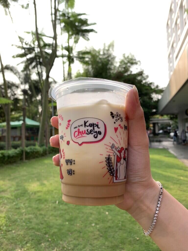 Pandemi Tak Halangi Kopi Chuseyo untuk Buka Cabang Ke-22, Gandeng Kim Darlings Loh!