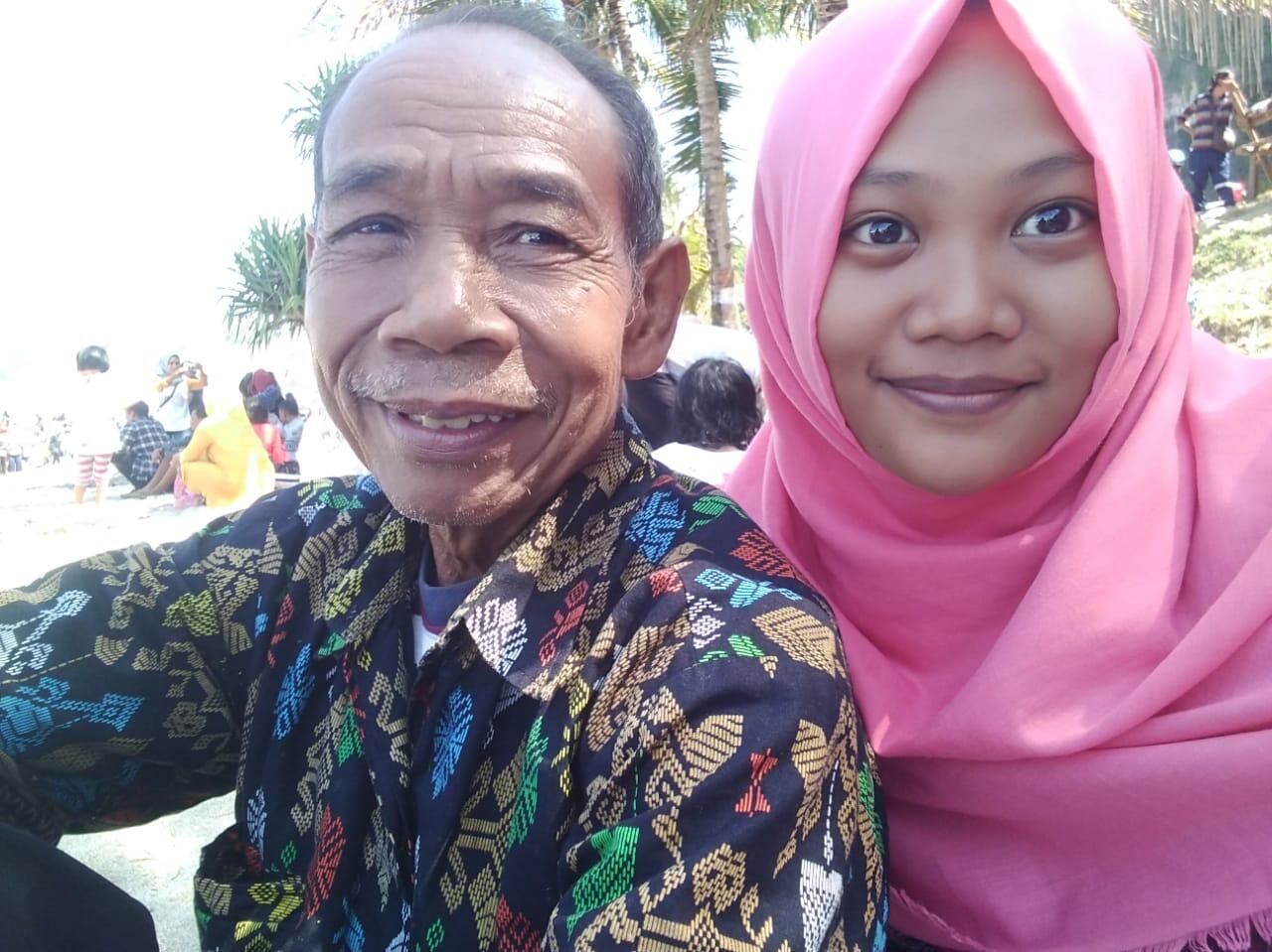 Terimakasih Karena Telah Merawatku Dengan Penuh Kasih Sayang Kek.