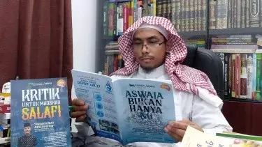 Ustaz Maaher: Akun Pecinta Habib Luthfi Menghina Saya Pakai Jilbab