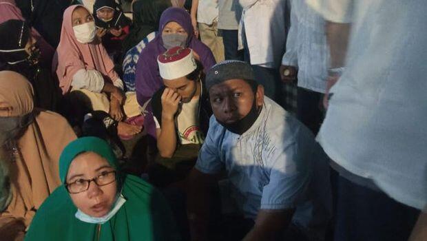 Maulid di Tempat Habib Rizieq: Tanpa Jaga Jarak, Sebagian Tak Bermasker