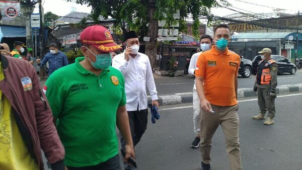 Kasatpol PP DKI Sambangi Kediaman Habib Rizieq di Petamburan