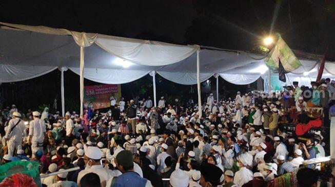 Satgas COVID-19 Tak Bisa Hukum Pelanggar Prokes saat Habib Rizieq Pulang