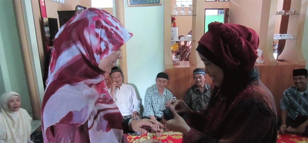 Khitbah Pada Wanita Yang Sudah di Khitbah