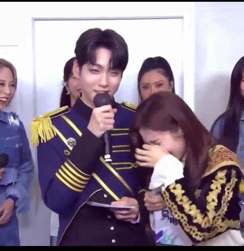 Ramai Pro Kontra Interaksi Arin 'Oh My Girl' ke Soobin 'TXT' di 'Music Bank'