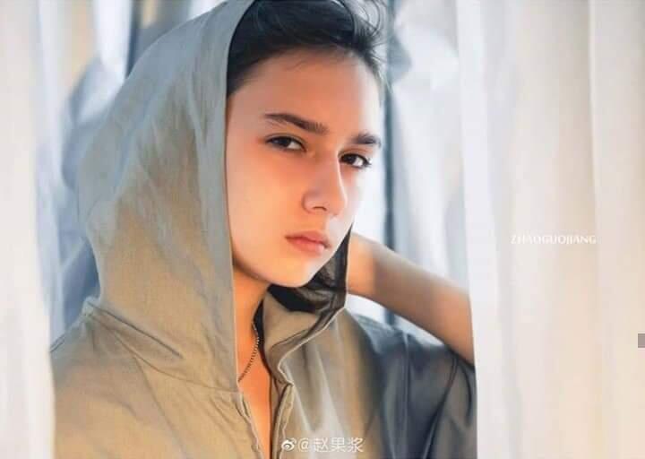 Bikin Insecure! 3 Cowok Ini Punya Wajah Cantik!