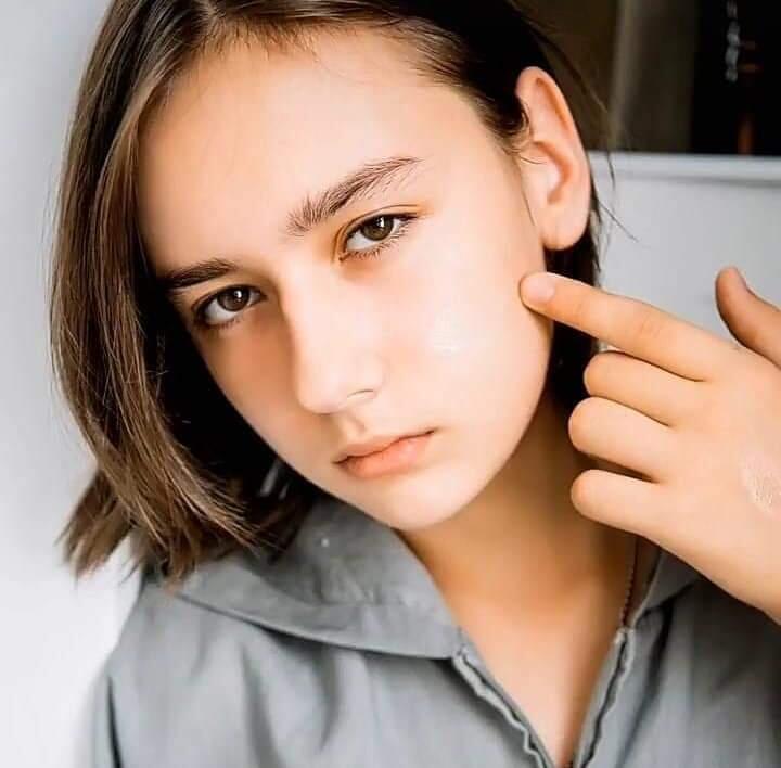 Bikin Insecure! 3 Cowok Ini Punya Wajah Cantik!