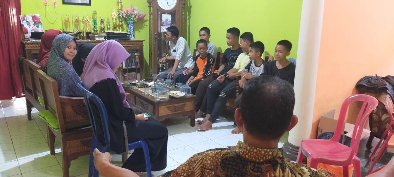 Tidak Perlu Angkat Senjata untuk Jadi Pahlawan, Seperti Bapak Ini Misalnya