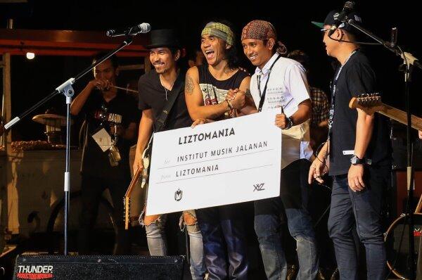 Pahlawannya Para Musisi Jalanan