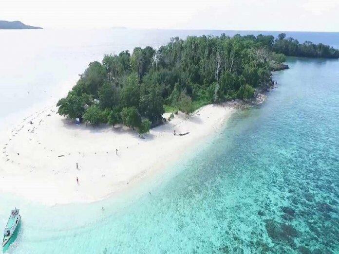 &#91;COC Reg.Manado&#93; 3 Destinasi Wisata Pulau Keren di Manado, Maldives Van Celebes