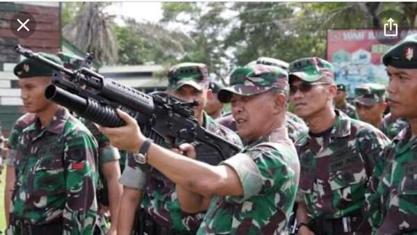 Beredar Video Kendaraan Taktis Koopssus TNI Show of Force di Depan Markas FPI