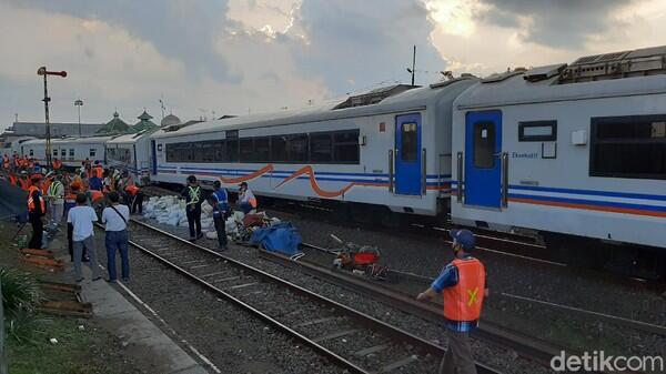 Ngeri, 7 Gerbong Kereta Api Meluncur Sendiri Tanpa Lokomotif di Malang