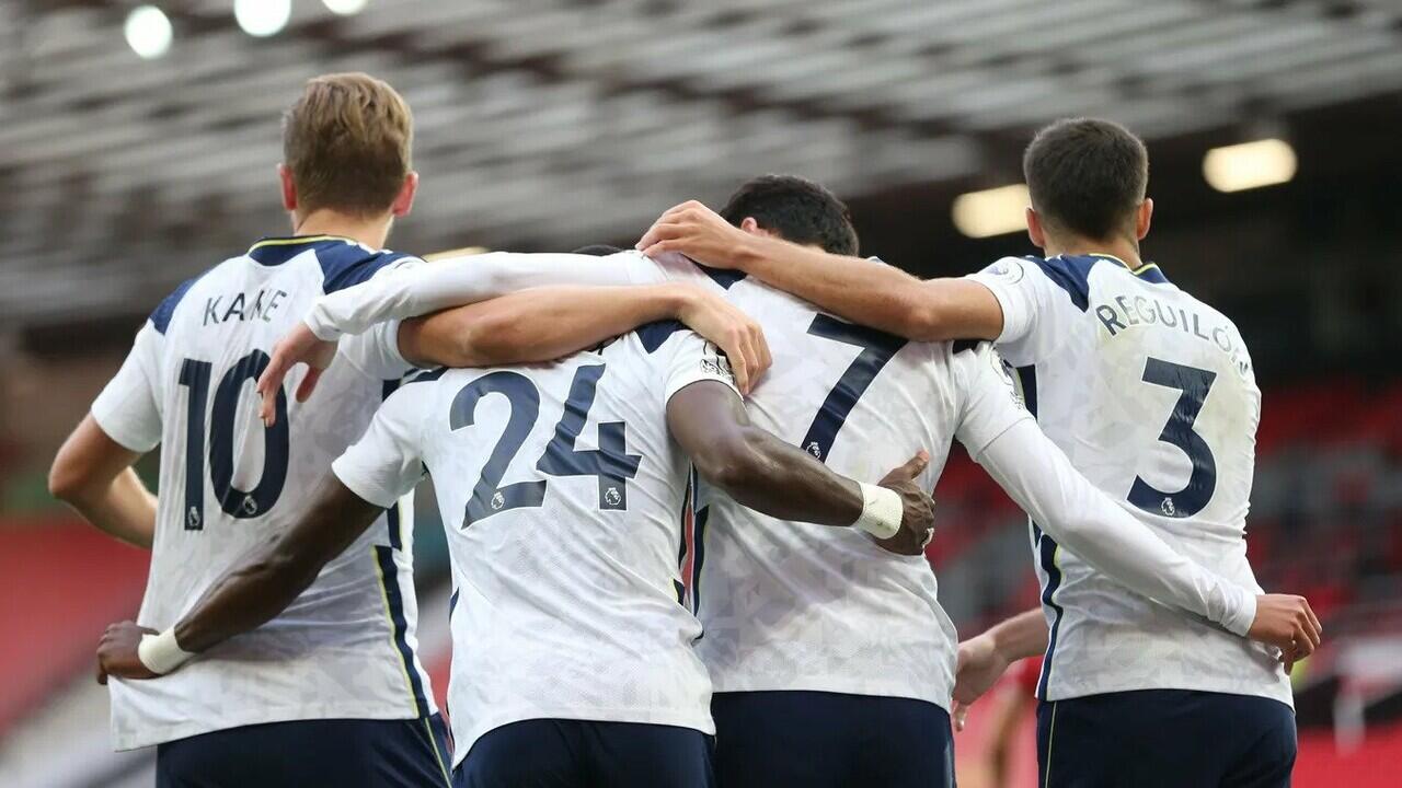 Seremnya Tottenham Hotspur di Hadapan Manchester City