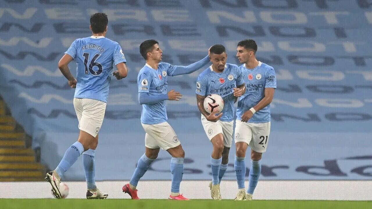 Seremnya Tottenham Hotspur di Hadapan Manchester City