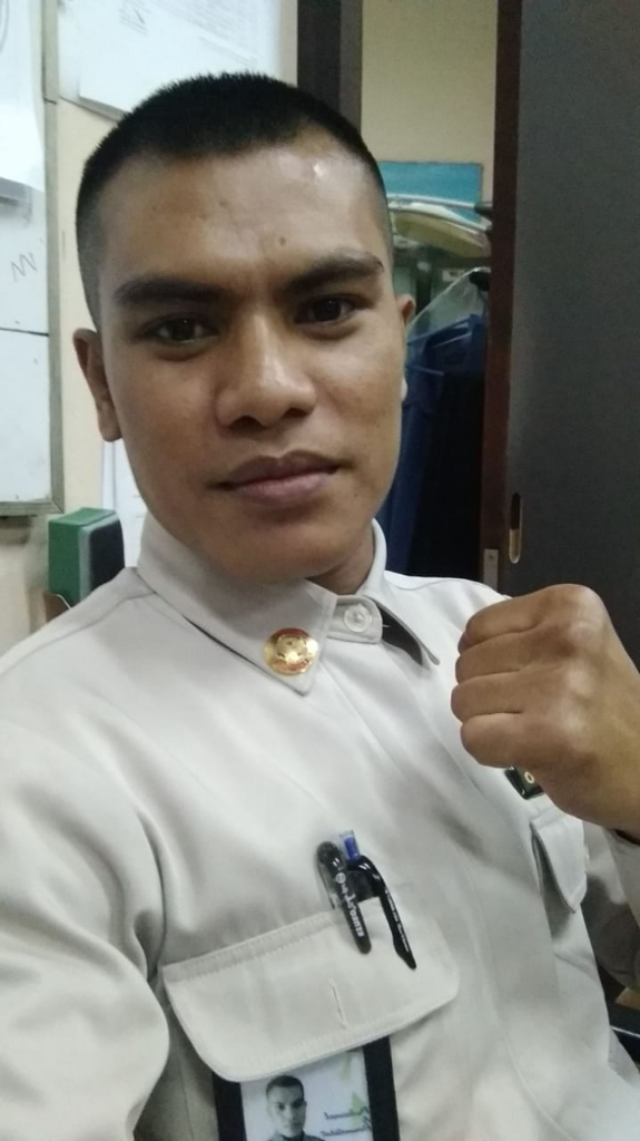 Pahlawan Yang Memotivasiku Menjadi Pribadi Yang Ingin Terus Maju Dan Paham Teknologi