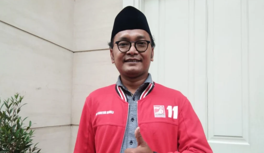 Guntur Romli: Anies Baswedan Berkoalisi dengan Gerombolan FPI