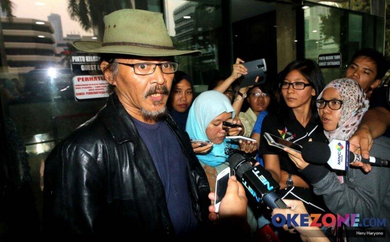 Sujiwo Tejo Berkicau Durian Nantang Mentimun, Menang Gak Kondang