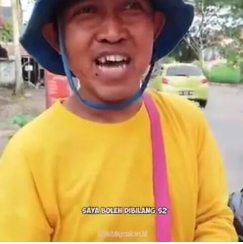 Viral, Video Penjual Balon Ternyata Lulusan S2 dan Sudah Berhaji, Begini Alasannya